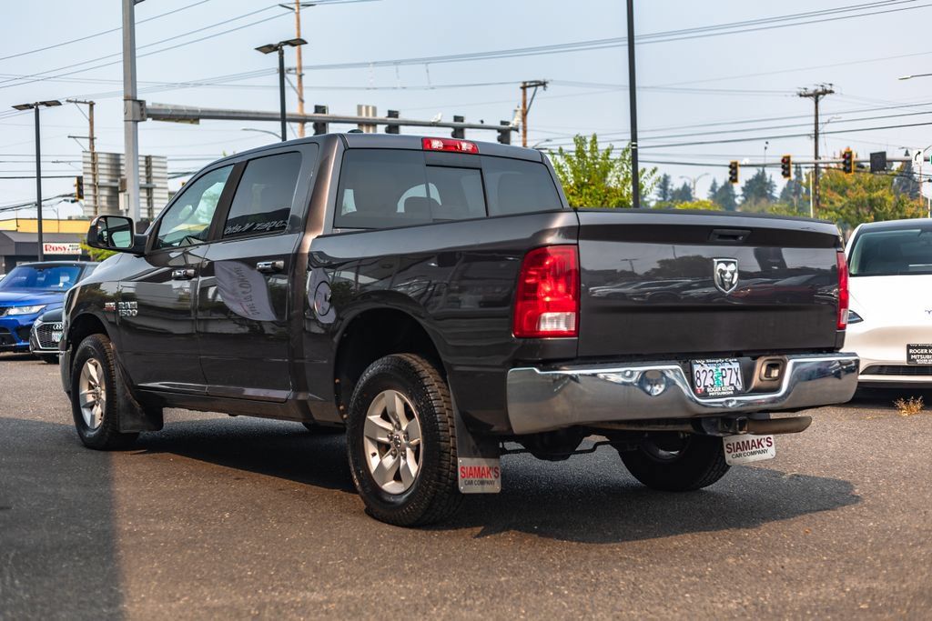 Used 2016 RAM 1500 Classic SLT AWD/4WD image 12