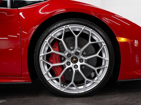 Used 2023 Lamborghini Huracan EVO image 22