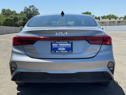Used 2024 Kia Forte LXS FWD image 4