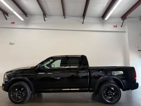 Used 2024 RAM 1500 Warlock AWD/4WD image 3