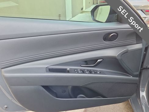Certified 2025 Hyundai Elantra Sport FWD image 27