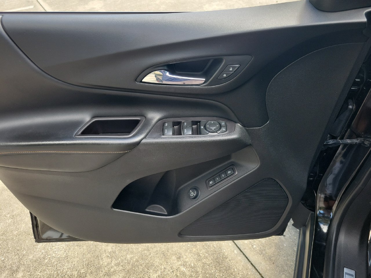 Certified 2021 Chevrolet Equinox Premier w/ Redline Edition FWD image 13
