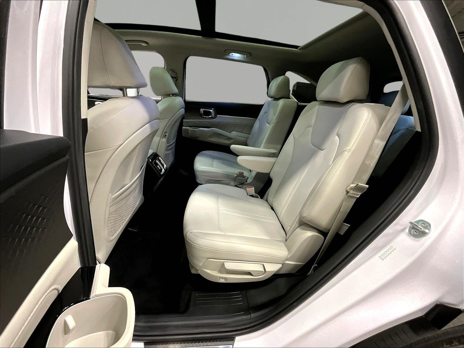 Used 2023 Kia Sorento SX FWD image 22