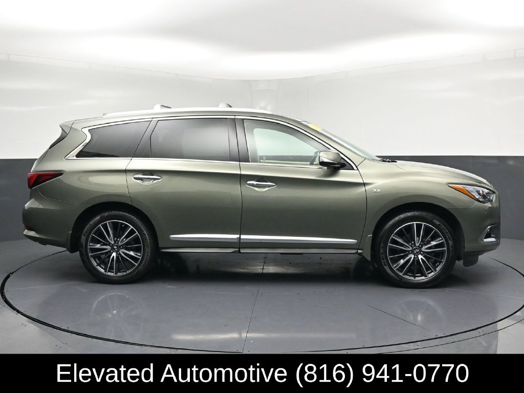 Used 2017 INFINITI QX60 Luxe w/ Deluxe Technology Package AWD/4WD image 37