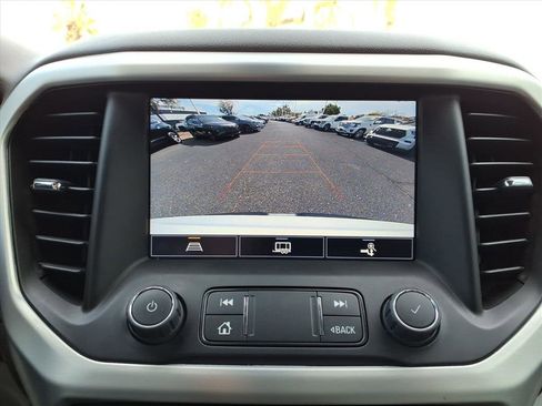 Used 2023 GMC Acadia SLE w/ Driver Convenience Package image 21