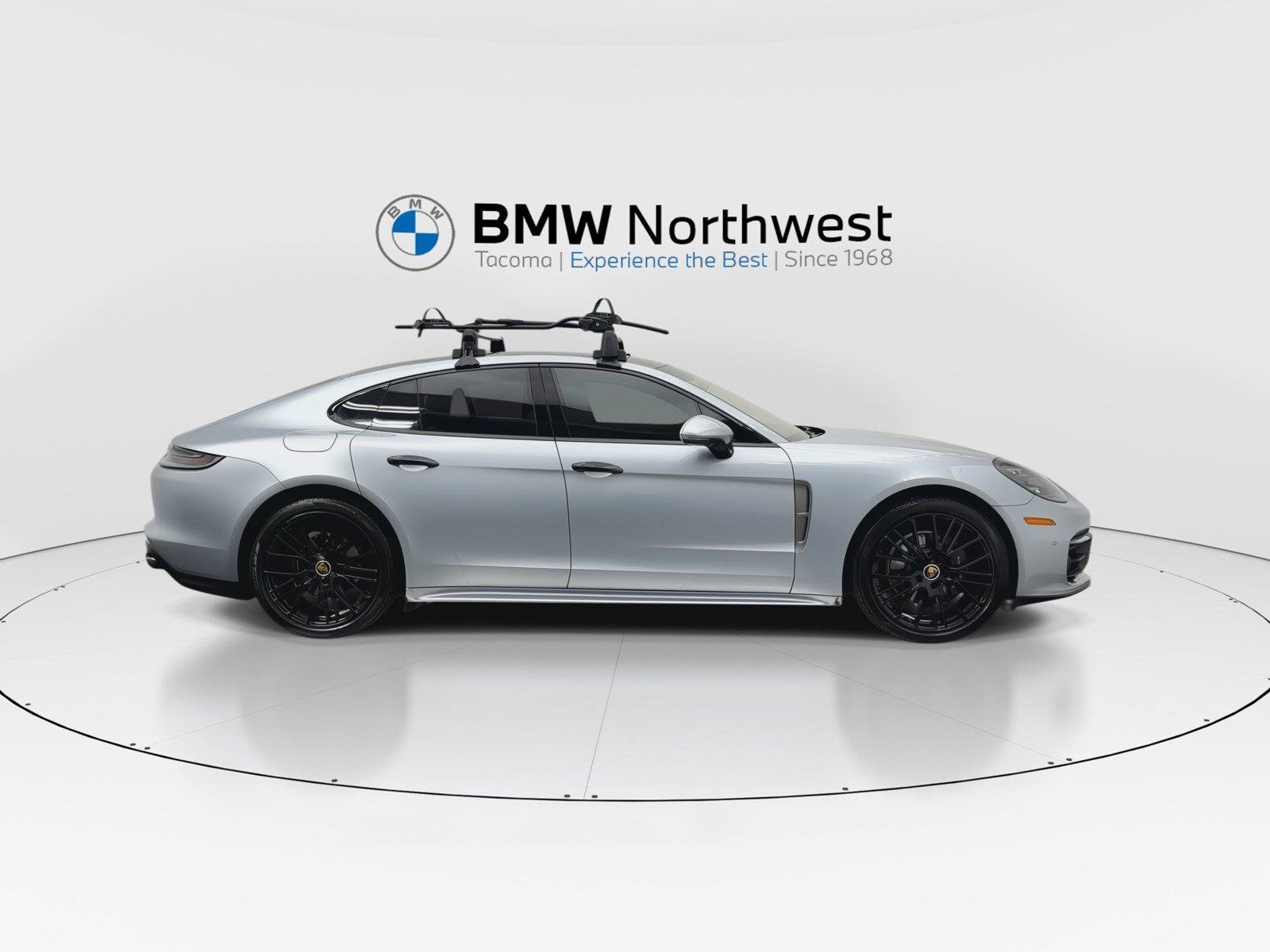 Used 2023 Porsche Panamera 4 Platinum Edition AWD/4WD image 5