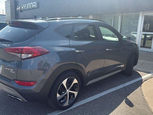 Used 2017 Hyundai Tucson Limited w/ Limited Ultimate Package 03 AWD/4WD image 8
