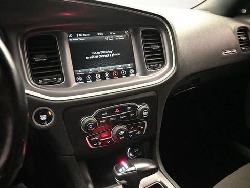 Used 2022 Dodge Charger SXT w/ Blacktop Package AWD/4WD image 8
