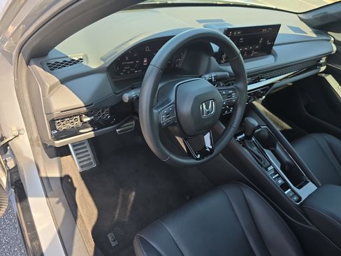 Used 2024 Honda Accord Sport image 15