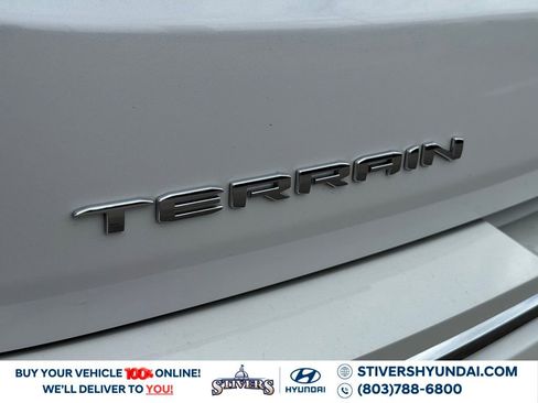 Used 2024 GMC Terrain Denali w/ Denali Premium Package AWD/4WD image 15