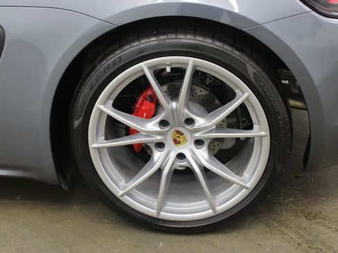 Certified 2025 Porsche 718 Cayman S RWD image 13