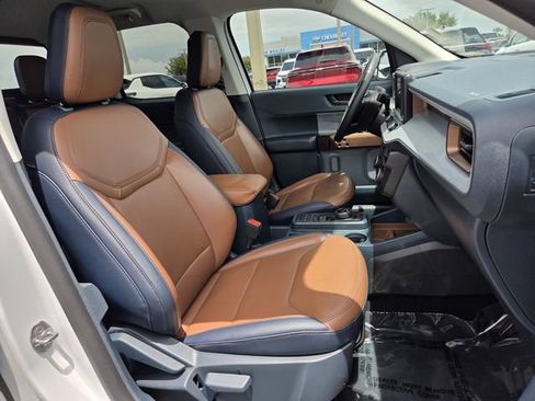 Used 2023 Ford Maverick Lariat w/ Lariat Luxury Package FWD image 18