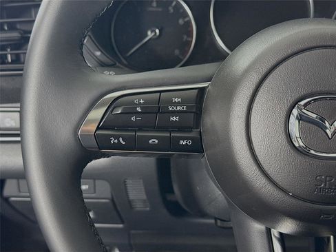 New 2025 MAZDA CX-30 Carbon image 17