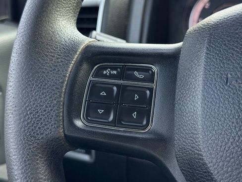 Used 2019 RAM 1500 Classic SLT image 23