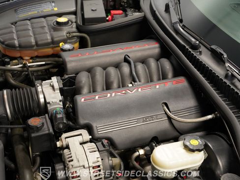 Used 2003 Chevrolet Corvette Coupe w/ Preferred Equipment Group RWD image 35