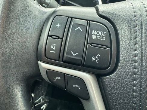 Certified 2019 Toyota Highlander XLE image 27