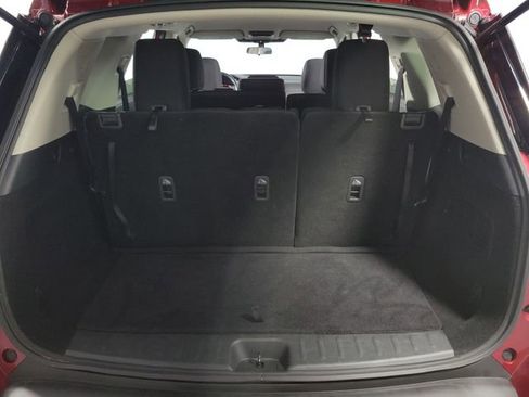 Used 2023 Nissan Pathfinder SV image 28