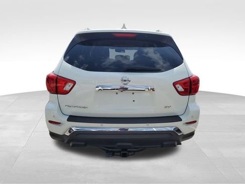 Used 2019 Nissan Pathfinder SV FWD image 5