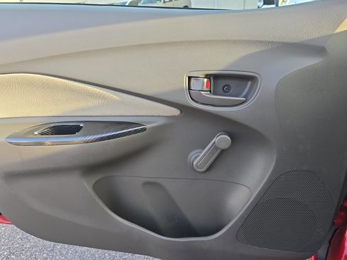 Used 2009 Toyota Yaris Sedan image 29