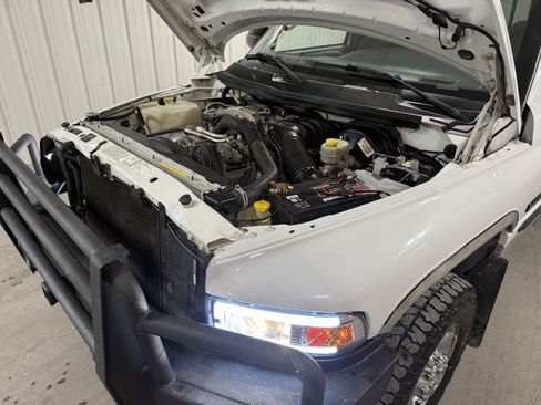 Used 1999 Dodge Ram 2500 Truck 4x4 Regular Cab image 5