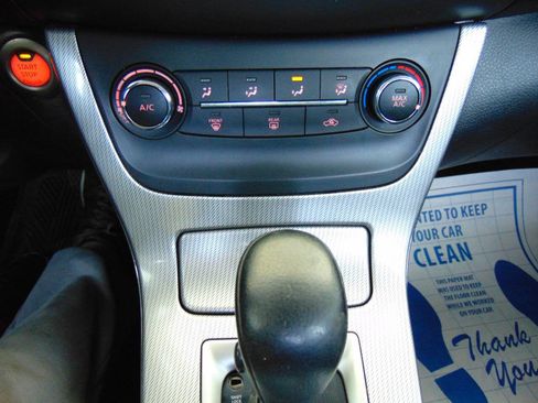 Used 2015 Nissan Sentra SR image 16