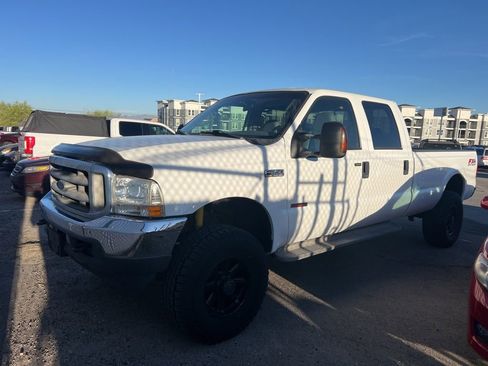 Used 2004 Ford F350 Lariat image 2