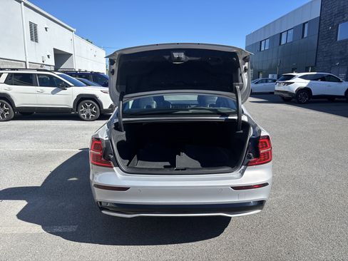 Used 2025 Volvo S60 B5 Core FWD image 28