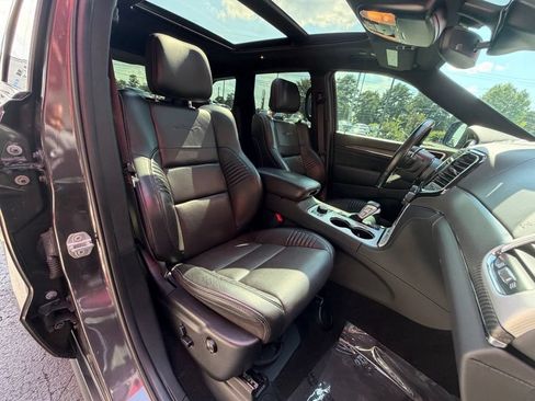 Used 2021 Jeep Grand Cherokee SRT AWD/4WD image 46