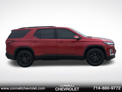 Used 2022 Chevrolet Traverse LT w/ Midnight/Sport Edition FWD image 4