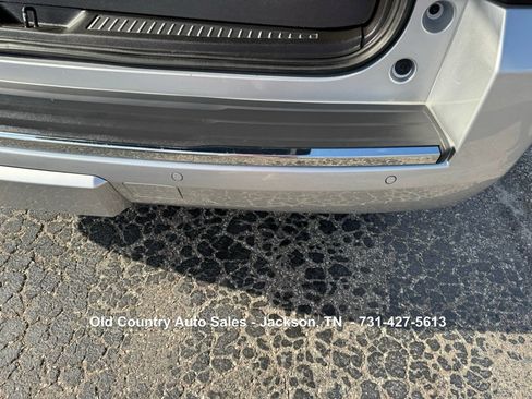 Used 2015 Chevrolet Tahoe LTZ image 11