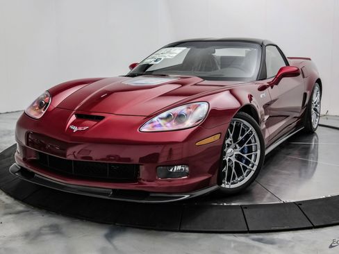 Used 2010 Chevrolet Corvette ZR1 w/ Preferred Equipment Group RWD image 5