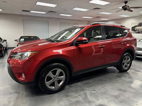 Used 2015 Toyota RAV4 XLE AWD/4WD image 10