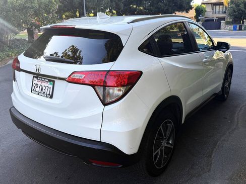Used 2021 Honda HR-V EX image 7