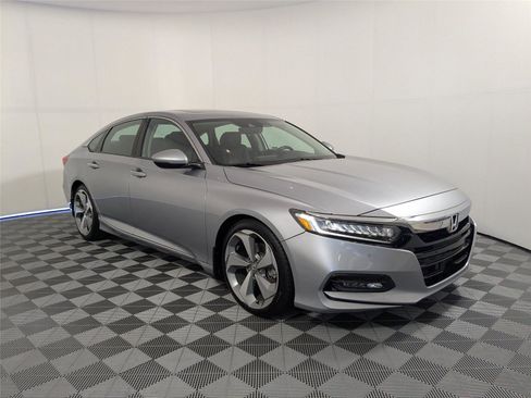 Used 2018 Honda Accord Touring image 23