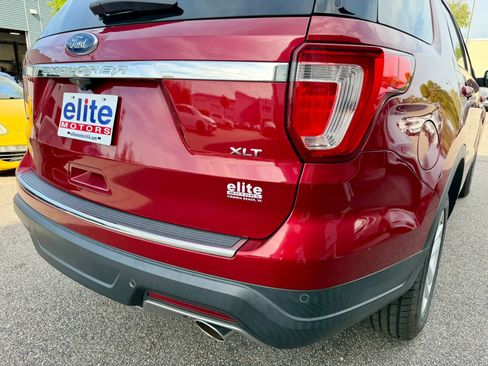 Used 2018 Ford Explorer XLT w/ Equipment Group 202A image 14