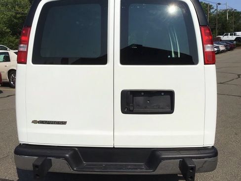 Used 2025 Chevrolet Express 2500 w/ Driver Convenience Package RWD image 5