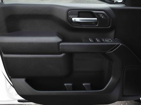 Used 2025 Chevrolet Silverado 1500 Custom image 20