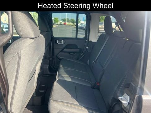 Used 2025 Jeep Wrangler Unlimited Sahara AWD/4WD image 14