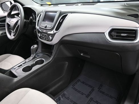 Used 2021 Chevrolet Equinox LT image 42