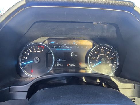 Used 2019 Ford F150 Lariat image 24