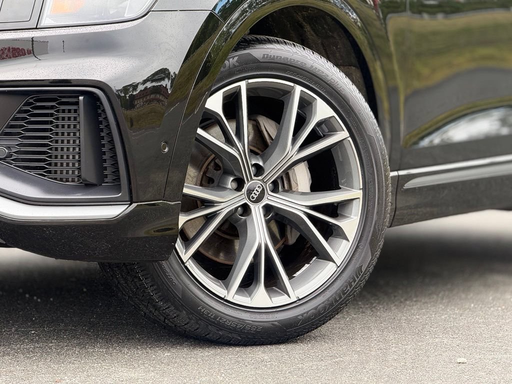 Used 2023 Audi Q8 Premium Plus w/ Premium Plus Package AWD/4WD image 2