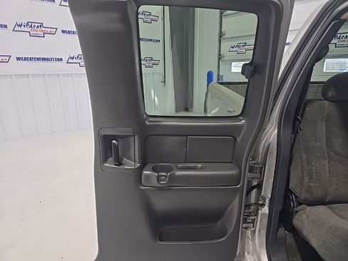 Used 2004 Chevrolet Silverado 1500 LS image 21