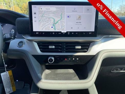 New 2025 Ford Explorer Active image 15