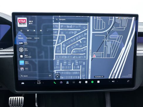 Used 2021 Tesla Model S Plaid image 6