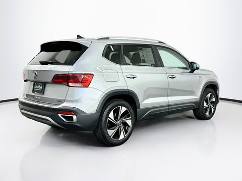 Used 2023 Volkswagen Taos SE AWD/4WD image 9