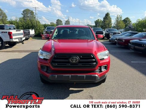 Used 2018 Toyota Tacoma SR AWD/4WD image 3