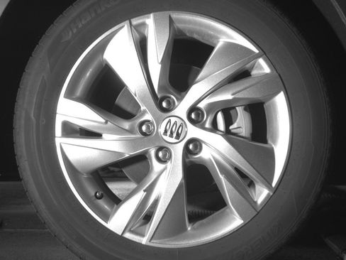 Used 2025 Buick Encore GX Preferred AWD/4WD image 13