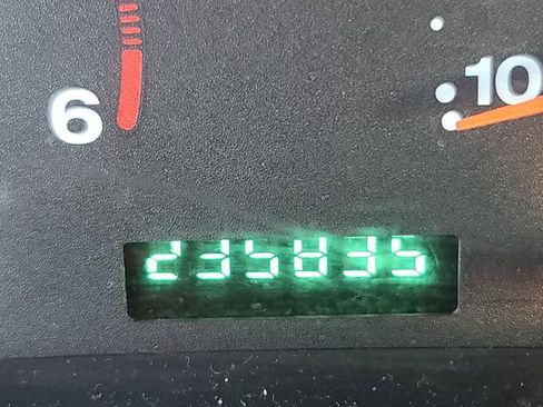 Used 2004 Jeep Wrangler 4WD image 28