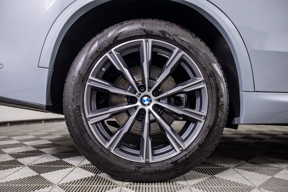 Used 2025 BMW X5 sDrive40i w/ M Sport Package RWD image 39