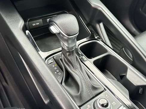 Used 2022 Kia Telluride LX image 14